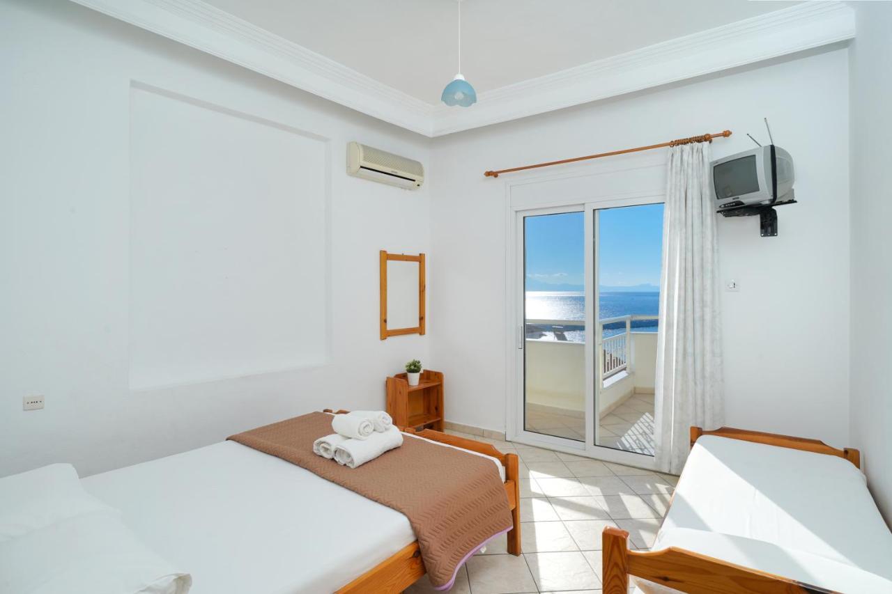 Villa Margarita 利迈纳里亚 外观 照片